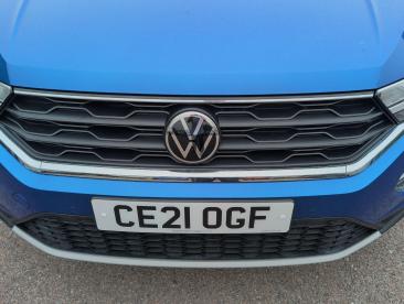 SPOTICAR Volkswagen T-roc 1.0 Tsi Design Euro 6 (s/s) 5dr Used Car - Suv Petrol Blue - Bridgend - 1200612126_4