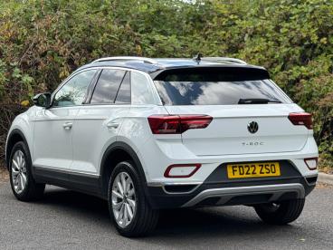 SPOTICAR Volkswagen T-roc 1.5 Tsi Style Euro 6 (s/s) 5dr Used Car - Suv Petrol White - Balsall Common - 1200620483_4