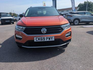 SPOTICAR Volkswagen T-roc 1.6 Tdi Design Euro 6 (s/s) 5dr Used Car - Suv Diesel Orange - Bridgend - 1200620492_2