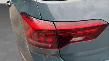 SPOTICAR Volkswagen T-roc 1.5 Tsi R-line Dsg Euro 6 (s/s) 5dr Used Car - Suv Petrol Blue - Sheffield - 1200631502_5