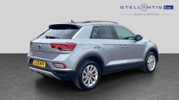 SPOTICAR Volkswagen T-roc 1.5 Tsi Match Dsg Euro 6 (s/s) 5dr Used Car - Suv Petrol Silver - Hatfield - 1200633716_3