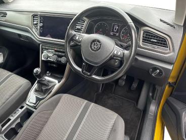 SPOTICAR Volkswagen T-roc 1.0 Tsi Se Euro 6 (s/s) 5dr Used Car - Suv Petrol Yellow - Lincoln - 1200635005_5