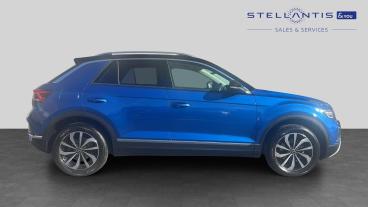 SPOTICAR Volkswagen T-roc 1.5 Tsi Style Dsg Euro 6 (s/s) 5dr Used Car - Suv Petrol Blue - Nottingham - 1200642815_2