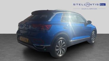 SPOTICAR Volkswagen T-roc 1.5 Tsi Style Dsg Euro 6 (s/s) 5dr Used Car - Suv Petrol Blue - Nottingham - 1200642815_3
