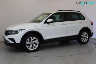 SPOTICAR Volkswagen Tiguan 1.4 Tsi 13kwh Life Dsg Euro 6 (s/s) 5dr Used Car - Suv Plug-in Hybrid White - Wellingborough - 1200532107_5