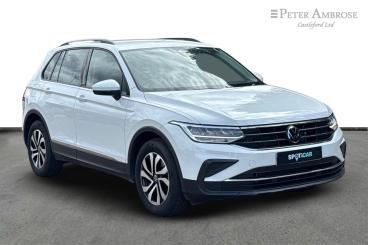 SPOTICAR Volkswagen Tiguan 1.5 Tsi Active Dsg Euro 6 (s/s) 5dr Used Car - Suv Petrol White - Castleford - 1200537607_1