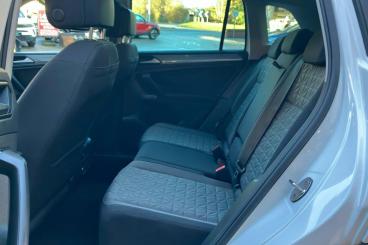 SPOTICAR Volkswagen Tiguan 1.5 Tsi Life Euro 6 (s/s) 5dr Used Car - Suv Petrol White - Farningham - 1200562748_5