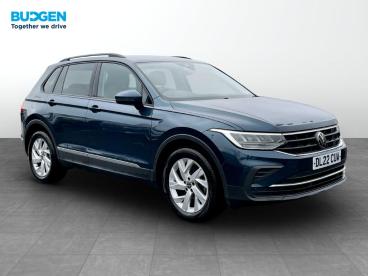 SPOTICAR Volkswagen Tiguan 1.5 Tsi Life Dsg Euro 6 (s/s) 5dr Used Car - Suv Petrol Blue - Shrewsbury - 1200563945_1