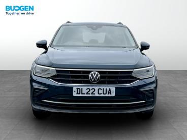 SPOTICAR Volkswagen Tiguan 1.5 Tsi Life Dsg Euro 6 (s/s) 5dr Used Car - Suv Petrol Blue - Shrewsbury - 1200563945_2