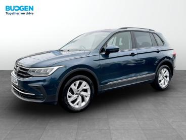SPOTICAR Volkswagen Tiguan 1.5 Tsi Life Dsg Euro 6 (s/s) 5dr Used Car - Suv Petrol Blue - Shrewsbury - 1200563945_3
