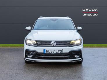 SPOTICAR Volkswagen Tiguan 2.0 Tdi R-line 4motion Euro 6 (s/s) 5dr Used Car - Suv Diesel White - Oldham - 1200569205_2