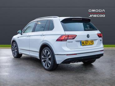 SPOTICAR Volkswagen Tiguan 2.0 Tdi R-line 4motion Euro 6 (s/s) 5dr Used Car - Suv Diesel White - Oldham - 1200569205_3