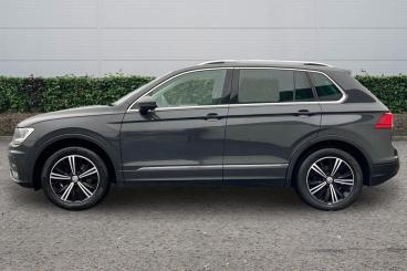 SPOTICAR Volkswagen Tiguan 2.0 Tdi Se Navigation Euro 6 (s/s) 5dr Used Car - Suv Diesel Grey - Cannock - 1200572985_5