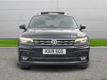 SPOTICAR Volkswagen Tiguan 2.0 Tdi R-line Tech Dsg 4motion Euro 6 (s/s) 5dr Used Car - Suv Diesel Black - Selby - 1200590628_2