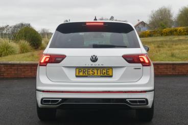 SPOTICAR Volkswagen Tiguan 2.0 Tdi R-line Dsg 4motion Euro 6 (s/s) 5dr Used Car - Suv Diesel White - Ballymena County Antrim - 1200597525_4