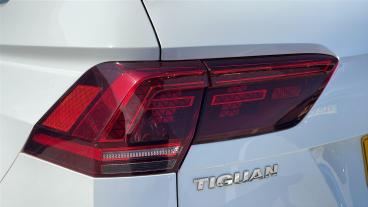 SPOTICAR Volkswagen Tiguan 2.0 Tdi R-line Tech Euro 6 (s/s) 5dr Used Car - Suv Diesel White - Preston - 1200604550_5