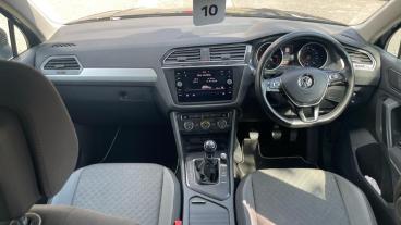 SPOTICAR Volkswagen Tiguan 2.0 Tdi Match Euro 6 (s/s) 5dr Used Car - Suv Diesel Black - Nottingham - 1200605090_4