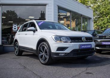 SPOTICAR Volkswagen Tiguan 1.4 Tsi Se Navigation Dsg 4motion Euro 6 (s/s) 5dr Used Car - Suv Petrol White - Aldershot - 1200606229_1