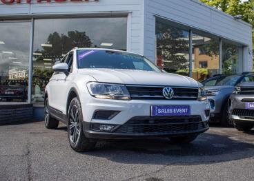SPOTICAR Volkswagen Tiguan 1.4 Tsi Se Navigation Dsg 4motion Euro 6 (s/s) 5dr Used Car - Suv Petrol White - Aldershot - 1200606229_5