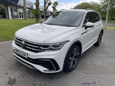 SPOTICAR Volkswagen Tiguan 2.0 Tdi R-line Dsg 4motion Euro 6 (s/s) 5dr Used Car - Suv Diesel White - Swansea - 1200608585_3