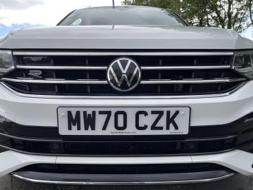 SPOTICAR Volkswagen Tiguan 2.0 Tdi R-line Dsg 4motion Euro 6 (s/s) 5dr Used Car - Suv Diesel White - Swansea - 1200608585_4