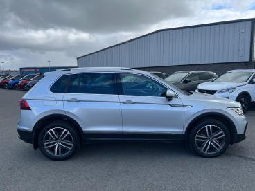 SPOTICAR Volkswagen Tiguan 2.0 Tsi Elegance Dsg 4motion Euro 6 (s/s) 5dr Used Car - Suv Petrol Silver - Eglinton - 1200608829_2
