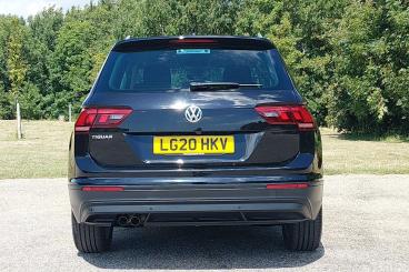 SPOTICAR Volkswagen Tiguan 1.5 Tsi Evo Match Dsg Euro 6 (s/s) 5dr Used Car - Suv Petrol Black - Eastbourne - 1200614299_4