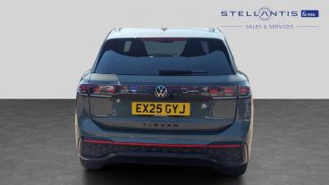 SPOTICAR Volkswagen Tiguan 1.5 Etsi Mhev R-line Dsg Euro 6 (s/s) 5dr Used Car - Suv Hybrid Green - Romford - 1200617296_4