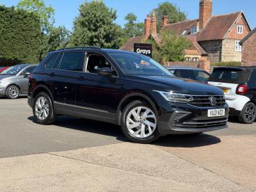 SPOTICAR Volkswagen Tiguan 1.5 Tsi Life Euro 6 (s/s) 5dr Used Car - Suv Petrol Black - Warwick - 1200618287_1