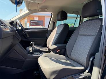 SPOTICAR Volkswagen Tiguan 1.5 Tsi Life Euro 6 (s/s) 5dr Used Car - Suv Petrol Black - Warwick - 1200618287_4