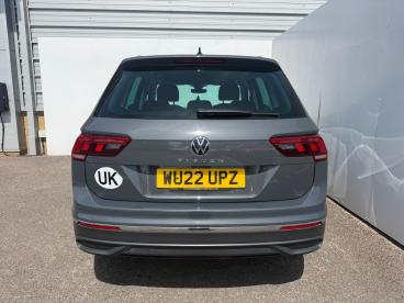 SPOTICAR Volkswagen Tiguan 1.5 Tsi Active Euro 6 (s/s) 5dr Used Car - Suv Petrol Grey - Trowbridge - 1200618319_4