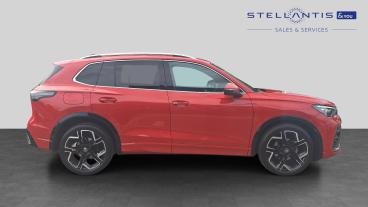 SPOTICAR Volkswagen Tiguan 1.5 Etsi Mhev R-line Dsg Euro 6 (s/s) 5dr Used Car - Suv Hybrid Red - Leicester - 1200620473_2