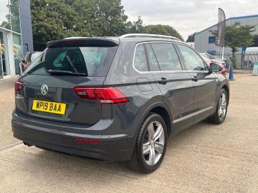 SPOTICAR Volkswagen Tiguan 1.5 Tsi Evo Match Euro 6 (s/s) 5dr Used Car - Suv Petrol Grey - Kettering - 1200621234_3