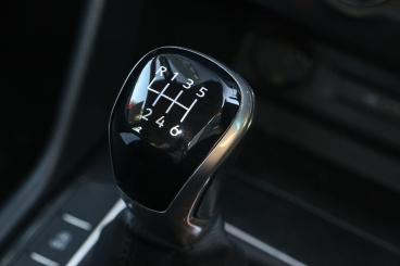 SPOTICAR Volkswagen Tiguan 1.5 Tsi Euro 6 (s/s) 5dr Used Car - Suv Petrol Silver - Lichfield - 1200624960_4