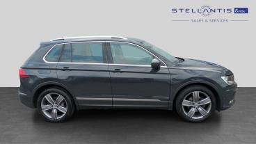 SPOTICAR Volkswagen Tiguan 1.5 Tsi Evo Match Euro 6 (s/s) 5dr Used Car - Suv Petrol Grey - Crawley - 1200626775_2
