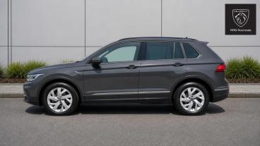 SPOTICAR Volkswagen Tiguan 1.5 Tsi Life Euro 6 (s/s) 5dr Used Car - Suv Petrol Grey - Rochdale - 1200628390_4
