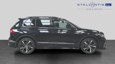 SPOTICAR Volkswagen Tiguan 1.5 Tsi R-line Dsg Euro 6 (s/s) 5dr Used Car - Suv Petrol Black - London - 1200633422_2