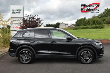 SPOTICAR Volkswagen Tiguan 2.0 Tdi Match Dsg Euro 6 (s/s) 5dr Used Car - Suv Diesel Black - Ballymena County Antrim - 1200633907_2