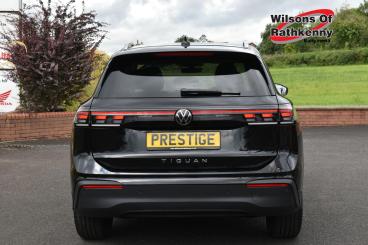 SPOTICAR Volkswagen Tiguan 2.0 Tdi Match Dsg Euro 6 (s/s) 5dr Used Car - Suv Diesel Black - Ballymena County Antrim - 1200633907_4