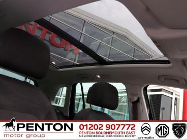 SPOTICAR Volkswagen Tiguan 2.0 Tdi Elegance Dsg 4motion Euro 6 (s/s) 5dr Used Car - Suv Diesel Black - Christchurch - 1200636993_3