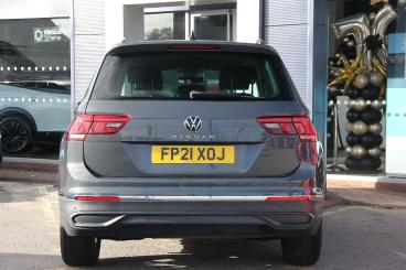 SPOTICAR Volkswagen Tiguan 1.5 Tsi Life Euro 6 (s/s) 5dr Used Car - Suv Petrol Grey - Bulkington - 1200640151_3