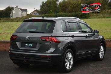 SPOTICAR Volkswagen Tiguan 2.0 Tdi Bluemotion Tech Se Euro 6 (s/s) 5dr Used Car - Suv Diesel Grey - Ballymena County Antrim - 1200640685_3
