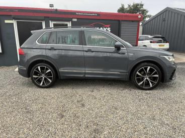 SPOTICAR Volkswagen Tiguan 2.0 Tdi R-line Dsg Euro 6 (s/s) 5dr Used Car - Suv Diesel Grey - Inverness - 1200641956_4