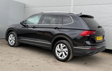 SPOTICAR Volkswagen Tiguan Allspace 1.5 Tsi Life Dsg Euro 6 (s/s) 5dr Used Car - Suv Petrol Black - Darlington - 1200596654_3