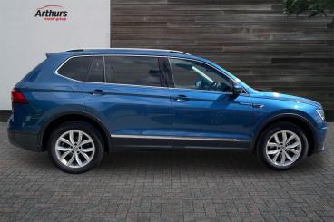SPOTICAR Volkswagen Tiguan Allspace 1.5 Tsi Evo Match Dsg Euro 6 (s/s) 5dr Used Car - Suv Petrol Blue - Wrexham - 1200599667_2