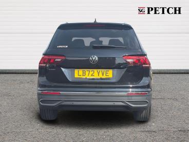 SPOTICAR Volkswagen Tiguan Allspace 1.5 Tsi Life Dsg Euro 6 (s/s) 5dr Used Car - Suv Petrol Black - Darlington - 1200616699_4