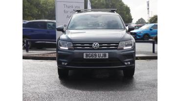 SPOTICAR Volkswagen Tiguan Allspace 2.0 Tdi Match Dsg 4motion Euro 6 (s/s) 5dr Used Car - Suv Diesel Grey - Walsall - 1200629484_3
