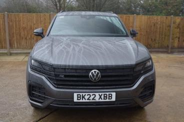 SPOTICAR Volkswagen Touareg 3.0 Tdi V6 Black Edition Tiptronic 4motion Euro 6 Used Car - Suv Diesel Grey - St Leonards On Sea - 1200569378_2