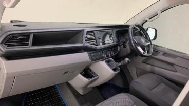 SPOTICAR Volkswagen Transporter 2.0 Tdi T28 Highline Fwd Swb Euro 6 (s/s) 5dr Used Car - Commercial Vehicle Diesel White - Birmingham - 1200597346_2