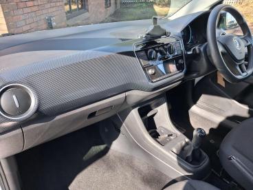SPOTICAR Volkswagen Up 1.0 Move Up! Euro 6 (s/s) 5dr Used Car - Saloon Petrol White - Accrington - 1200586709_2